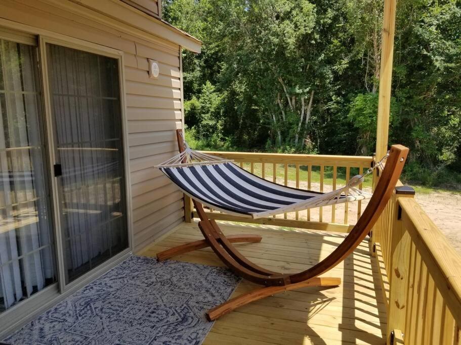 Tiny Home With Hammock Loft Bbq And Yard Phenix City Dış mekan fotoğraf